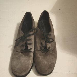 Born Gray Suede Lace Up Shoes Size 9